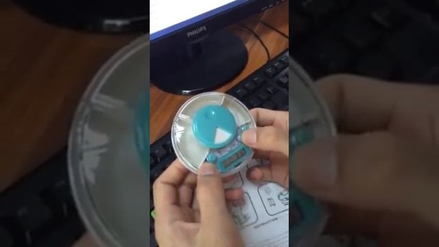 Таблетница или контейнер для хранения медикаментов смотреть онлайн