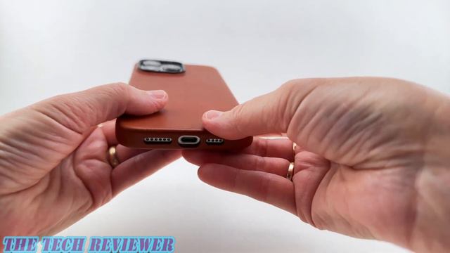 iPhone 15 Pro Max Apple Leather Case Replacement?? Loving the Ryan London Leather Shell Case Metal! смотреть онлайн