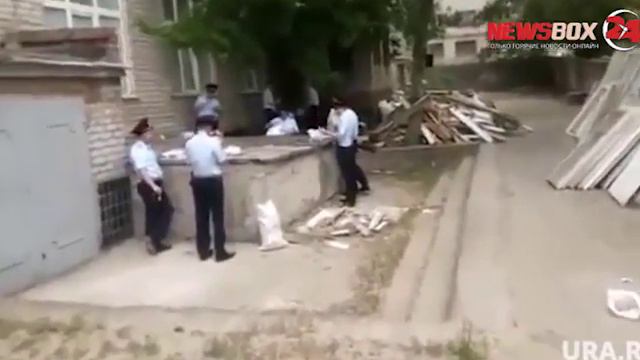 Надо было чиновников мвд-руководителей уволить...а уволили людей смотреть онлайн