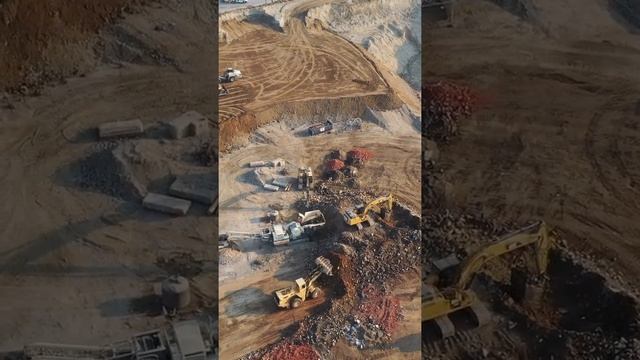 Heavy Duty Construction Equipment rock crushers screeners wheel loaders and excavators смотреть онлайн