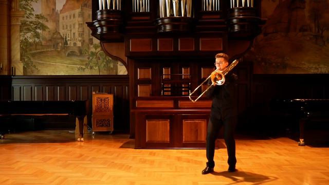 Swisstbone contest, Tenor Students, Eryk Mencner, Improvisation No. 1 - Enrique Crespo смотреть онлайн