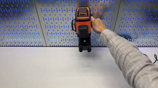 360° Laser Level, 12 Lines, Precision Tool from DOVOH (H3-360G) 2 Rechargeable Batteries. смотреть онлайн
