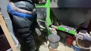 ЧИСТИМ АВТОМАТИЧЕСКИЙ КОТЕЛ ВСКЗ-ЛЮКС ПОСЛЕ ПЯТИ СУТОК БЕСПРЕРЫВНОЙ РАБОТЫ