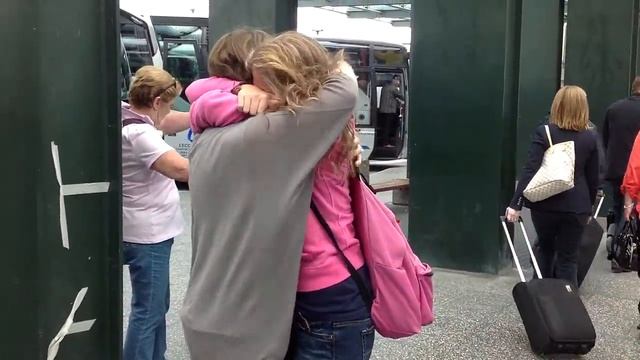 Ary's arrival at Malpensa Airport 02.06.2012 :) смотреть онлайн