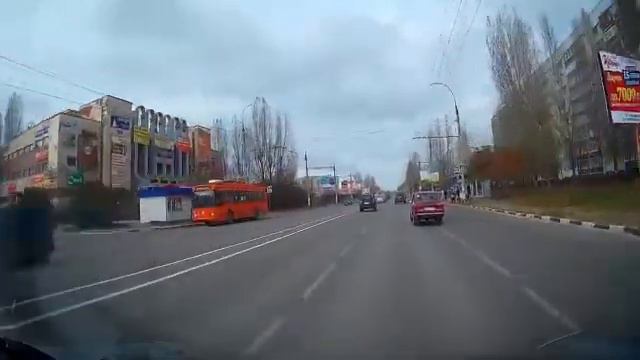 Водила успел среагировать смотреть онлайн