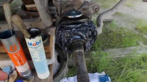 ОБСЛУЖИВАНИЕ СТУПИЦЫ СУЗУКИ ДЖИМНИ (ЧАСТЬ 8)  СМАЗЫВАЕМ ПОВОРОТНЫЙ КУЛАК