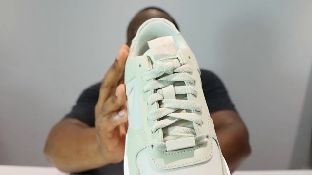 Nike Air Force 1 Light Stone Light Bone Sneaker Review QuickSchopes 197 Schopes CK6649 104 смотреть онлайн