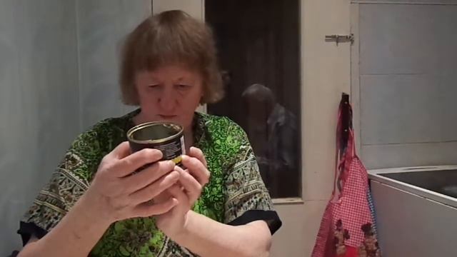 VLOG: ПРОБУЕМ РЫБНЫЕ КОНСЕРВЫ! 06.12.2018 г.