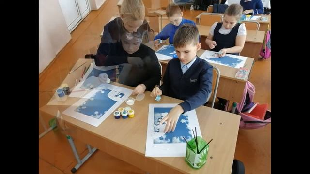 "Подарок от Зимы". Рисуем вместе с учениками школы № 23. смотреть онлайн