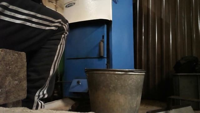 Купил третью  машину угля посмотрим на сколько хватит