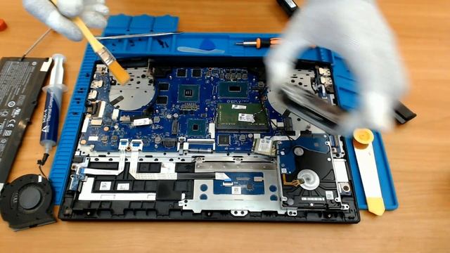 Разборка, чистка, тесты, HP Pavilion Gaming 15 cx0042ur смотреть онлайн