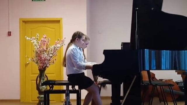 Г.Портнов. "Галоп-мазурка" Исполняют Гизатуллина Настя и Ратчиева Оксана. г.Пермь. смотреть онлайн