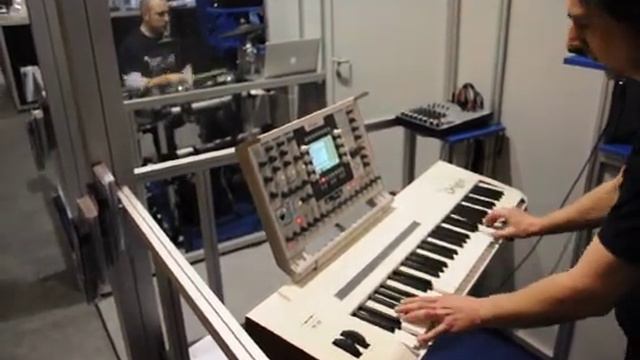 Arturia Origin And Drum Jam At Musikmesse 2010 смотреть онлайн