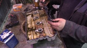 замена прокладки клапанной крышки и свечных колодцев на двигателе G4-BP/ G4-JS