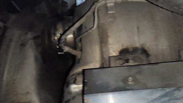 Замена сайлентблоков передней рессоры DAF