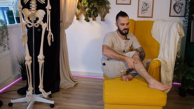 Этот самомассаж ног спасёт от многих болезней! Всего 5 минут в день! Упражнения Цигун смотреть онлайн