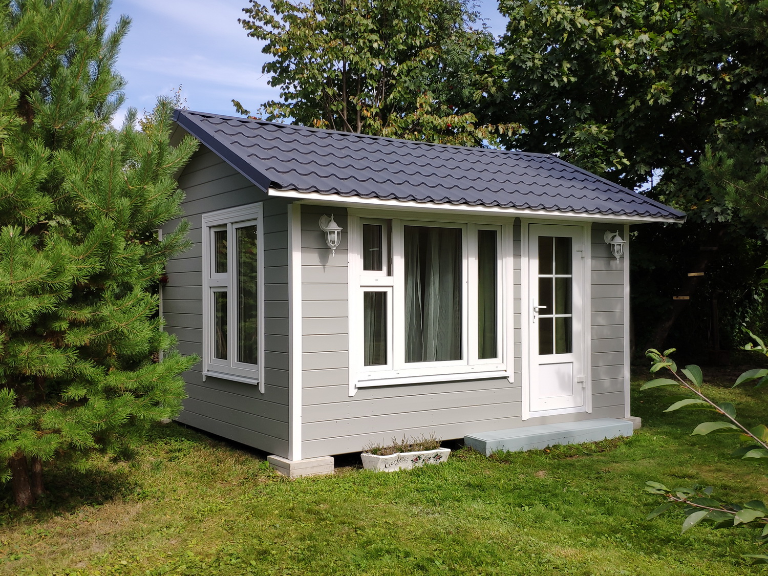 Садовый домик 3 х 4 м своими руками. Гостевой домик. Дачный домик. Build a tiny house DIY. смотреть онлайн