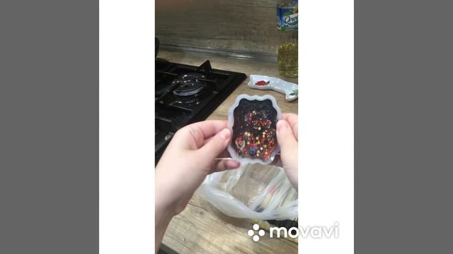 Что делать если эпоксидная смола не застывает? Как достать смолу из селеконового молда? смотреть онлайн