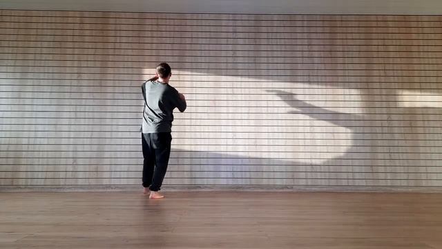 Импровизационный перформанс Игоря Hush смотреть онлайн