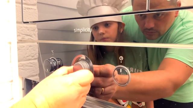 24 часа на КУХНЕ Настя и Саша готовят My Little Nastya