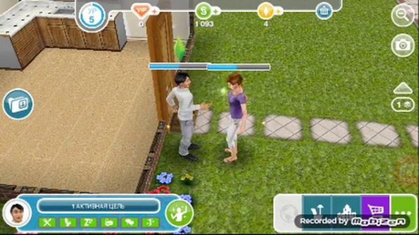 THE SIMS FREE PLAY Создаём первых персонажей!
