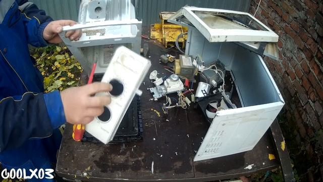 Разбор микроволновки,магнетрона,трансформатора. смотреть онлайн