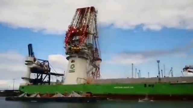 Load Test Hook failure Orion I Ship in Port of Rostock May 2nd 2020. смотреть онлайн