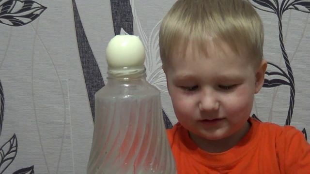 Опыты для детей Как засунуть яйцо в бутылку смотреть онлайн