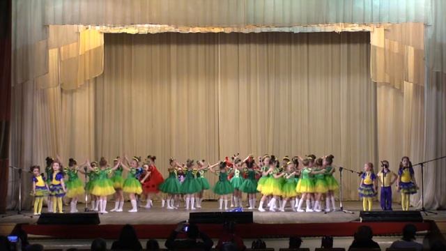 Наше лето! коллективы INSIDE и Маленькая страна смотреть онлайн