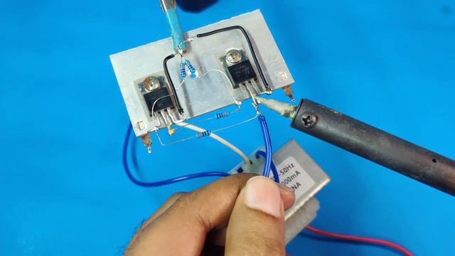 How to Make 300W Inverter circuit 12 to 220 - 240 volt смотреть онлайн