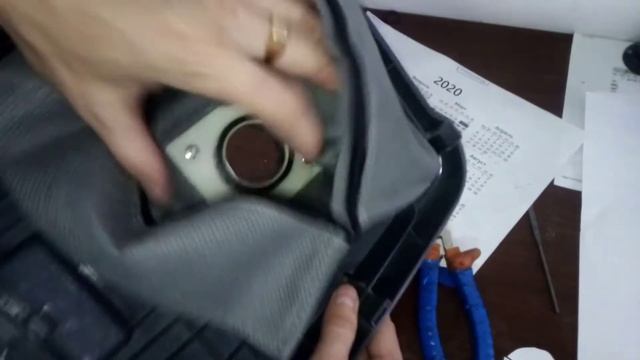 Устанавливаем пылесборник пылесоса часть 2 установка многоразового мешка пылесоса вырезаем заготовк смотреть онлайн