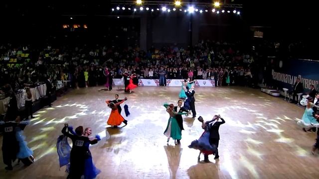 Квикстеп (4) (Юниоры-2, ST) 1\8 финала Первенство Санкт-Петербурга 18.01.2020 смотреть онлайн