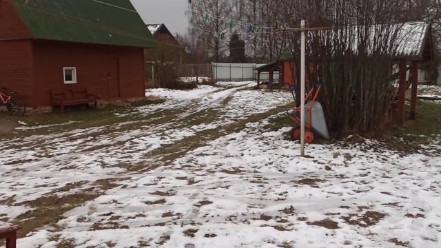 Развожу заказы по ДЕРЕВНЕ, а Санька по ГОРОДУ! (масло, творог, молоко) Привезли кур на передержку! смотреть онлайн