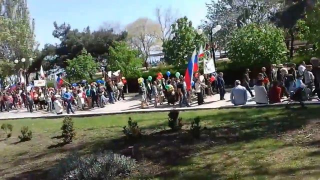 Парад в Феодосии в честь дня Между Народного Дня Трудящих смотреть онлайн