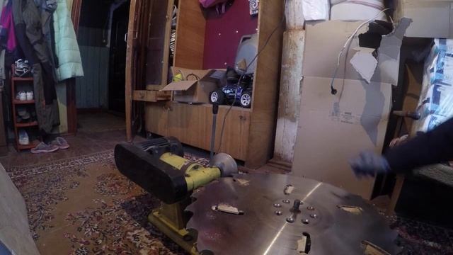 Заточка диска диаметров 550. Заточной станок Корвет. смотреть онлайн