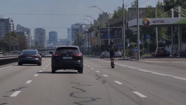 Самокатчик, 80 км/ч смотреть онлайн