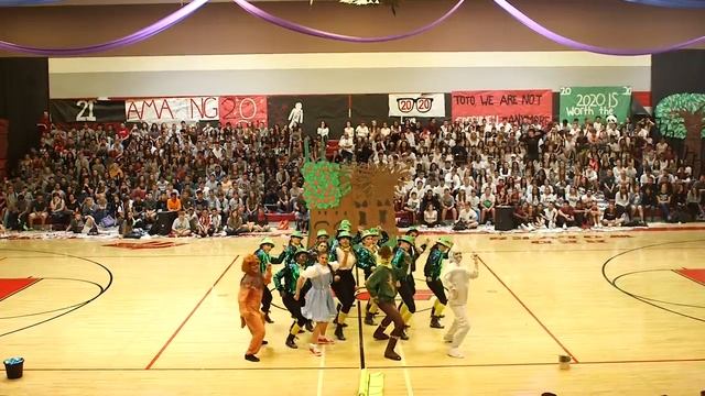 "Wizard of Oz" Homecoming Assembly смотреть онлайн