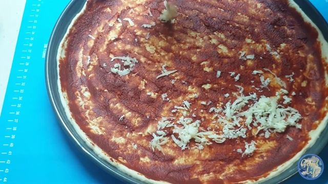 Пицца с Тунцом и вялеными томатами на тонком Итальянском тесте смотреть онлайн