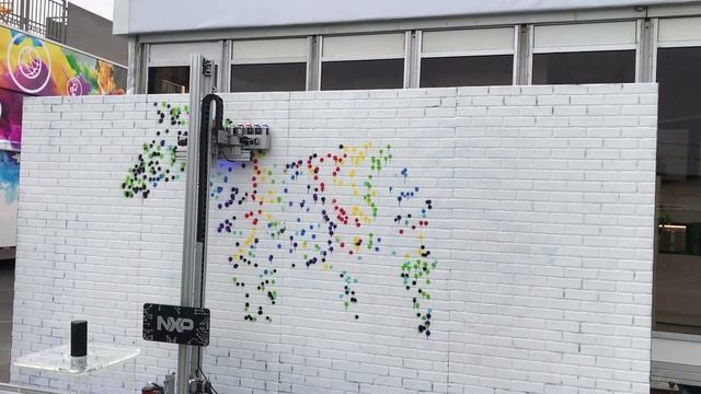 NXP New wall painting robot смотреть онлайн