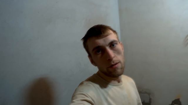 Проблемная стяжка от застройщика. Основные ошибки при заливке стяжки. Плиточный клей - панацея))) смотреть онлайн