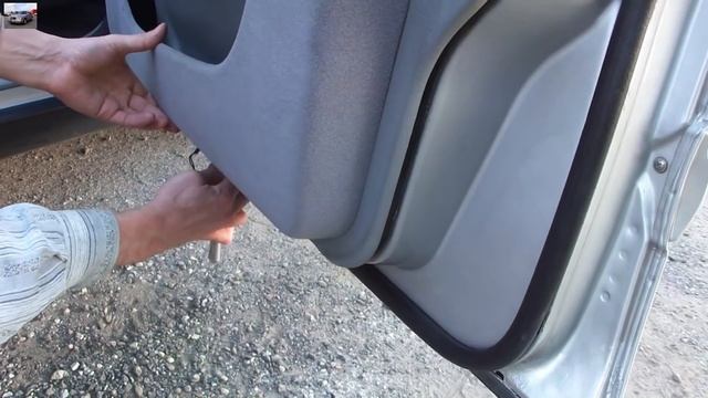 Снятие обшивки двери Mercedes W210 How to remove door trim panel смотреть онлайн