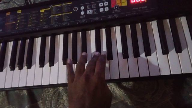 YAMAHA PSR F52 смотреть онлайн