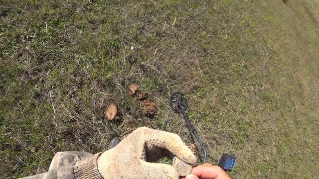 НАШЁЛ СБРОС МЕТАЛЛА В ЛЕСУ ! НАКОПАЛ МОНЕТ! смотреть онлайн