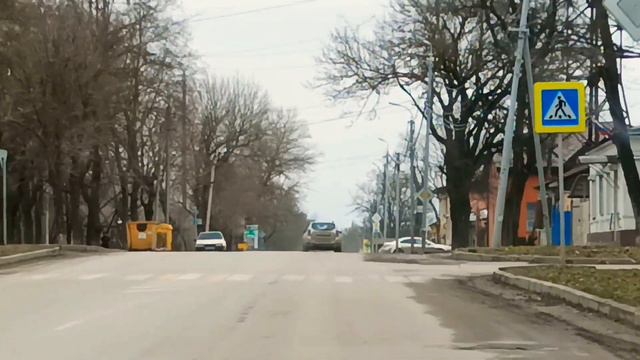 Таганрог. 🚌 Чистые дороги города. 🚊Трамваи, которые стоят на "Смирновском" переулке. смотреть онлайн