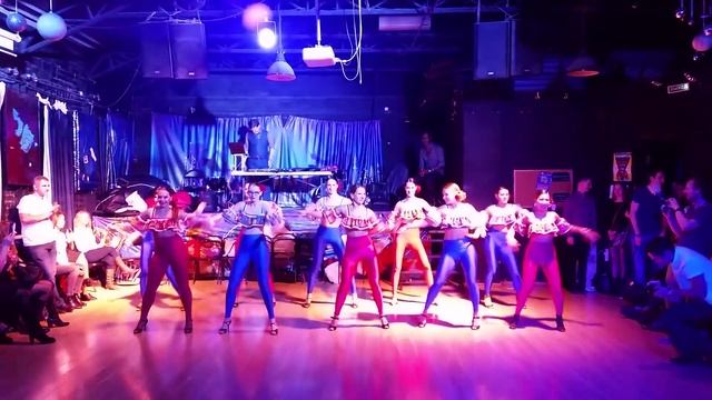 Шоу-группа Mambo GROUP Ladies Style: Саша Ломакина и ее ученицы) смотреть онлайн