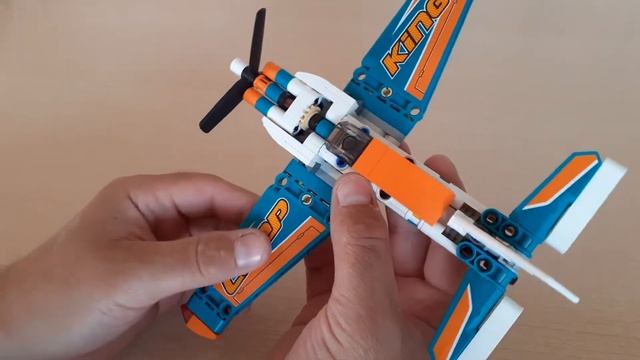Первый самолет в коллекции! Обзор Lego Technic 42117 Спортивный самолет! смотреть онлайн