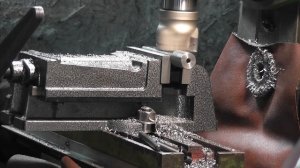 Делаем сверло "Балеринку" по металлу. Или как сделать большое отверстие в металле толщиной 14 мм.