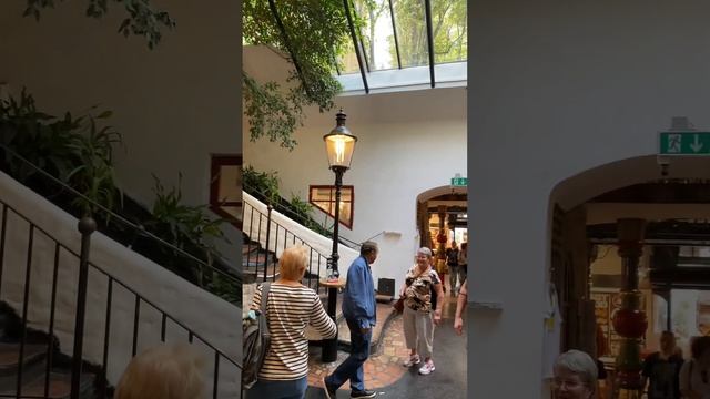 Wien: Hundertwasser Village смотреть онлайн