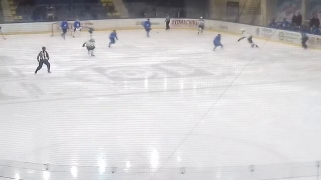 Регулярный чемпионат ВХЛ Зауралье против Горняк