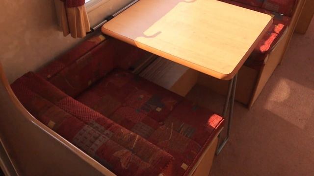 Обзор прицеп-дачи на большую семью (6-8 спальных мест) Abbey Aventura смотреть онлайн